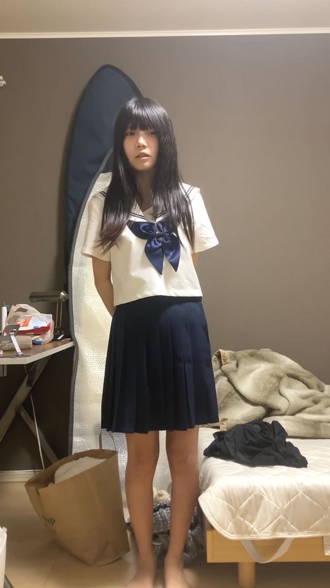 完全顔出し！【素人】無修正オナニーライブチャット配信！