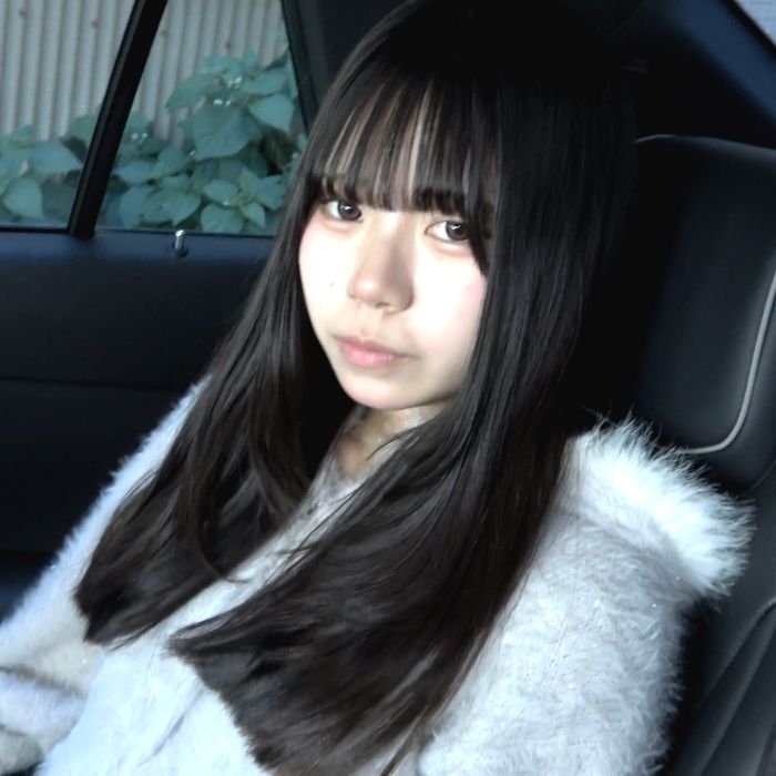 フェラチオ口内発射(ココロちゃん車内初挑戦)