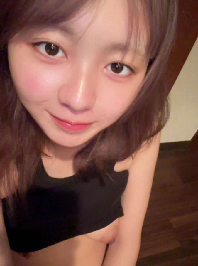 素人乳輪でかめ激かわお姉さんの自撮りおな