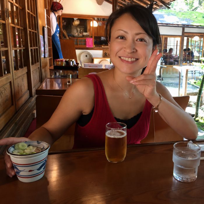 みんなのチンポで気持ち良くなる妻