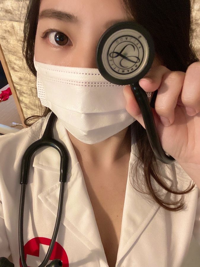 個人撮影　りゅーしゅつ　えっちなパイパンナースの欲求不満セックス＆自撮り
