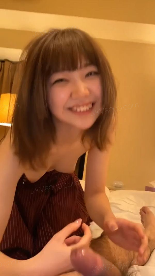 スマホ撮影　愛嬌抜群のかわいいバイトの後輩に孕むまで中出しする・・！
