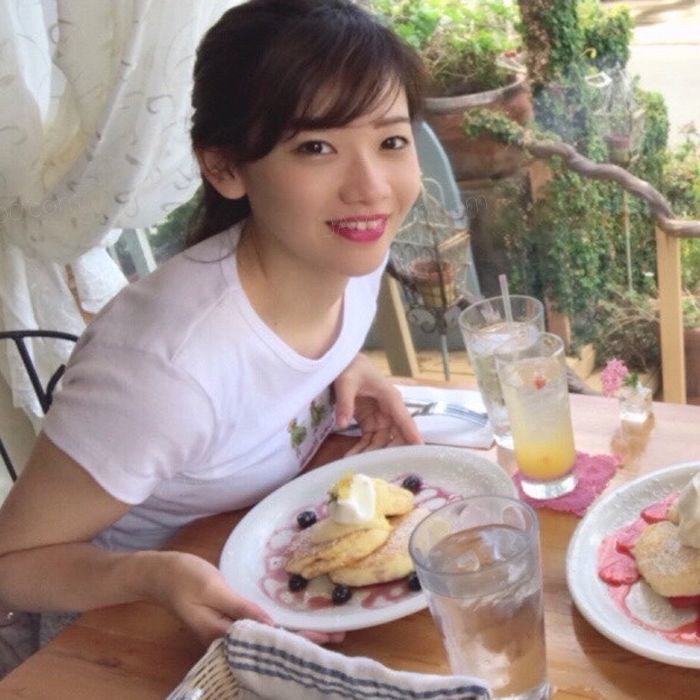 ショートスレンダー美女の自撮りオナ【自撮り】